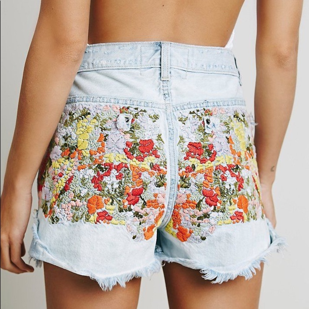 Free people embroidered pocket jean short.